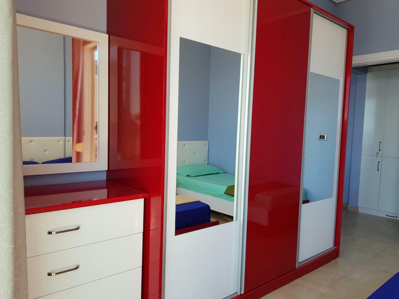 Apartment Of Beautiful Dreams Over The Sea Sarandë Buitenkant foto