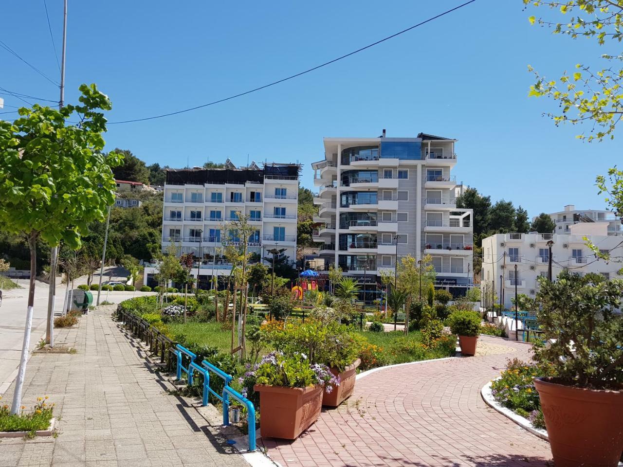 Apartment Of Beautiful Dreams Over The Sea Sarandë Buitenkant foto
